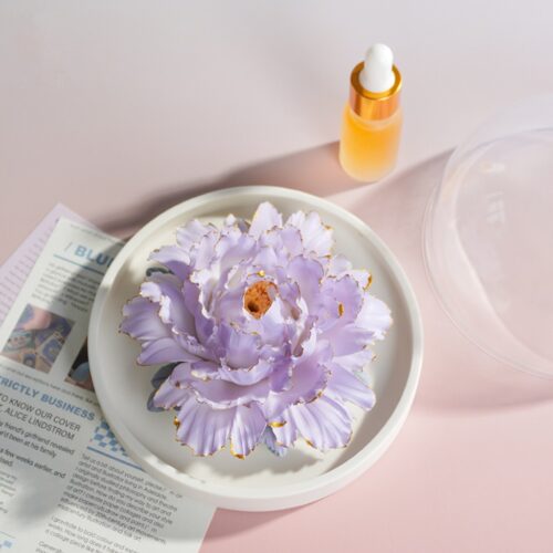 Gradient Purple Ceramic Flower Diffuser with Gold Rim –非遗 Incense Stick Holder & Essential Oil Diffuser